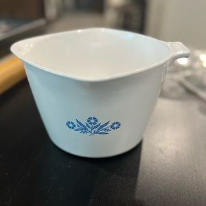 CORNING WARE Cornflower 2 Quart / 8 Cups Saucemaker - P-65-B